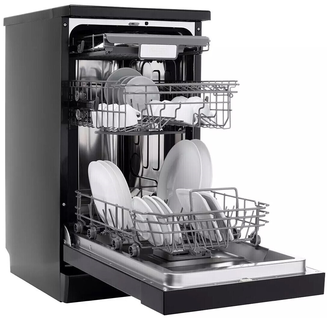 Отдельностоящая посудомоечная машина в интерьере 45 см